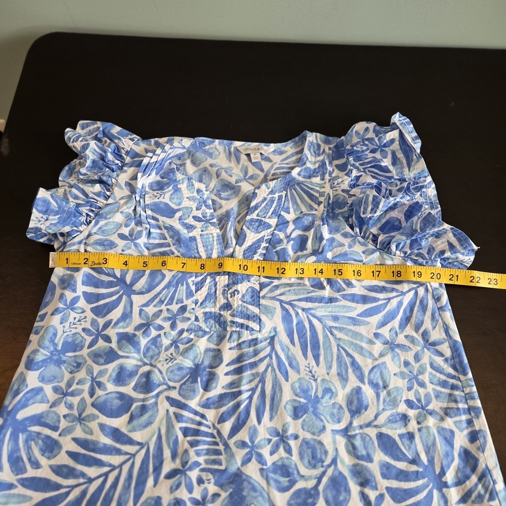 Crown & Ivy Blue White Floral Print Flutter Sleeve Cotton Blouse Size M - Picture 8 of 8